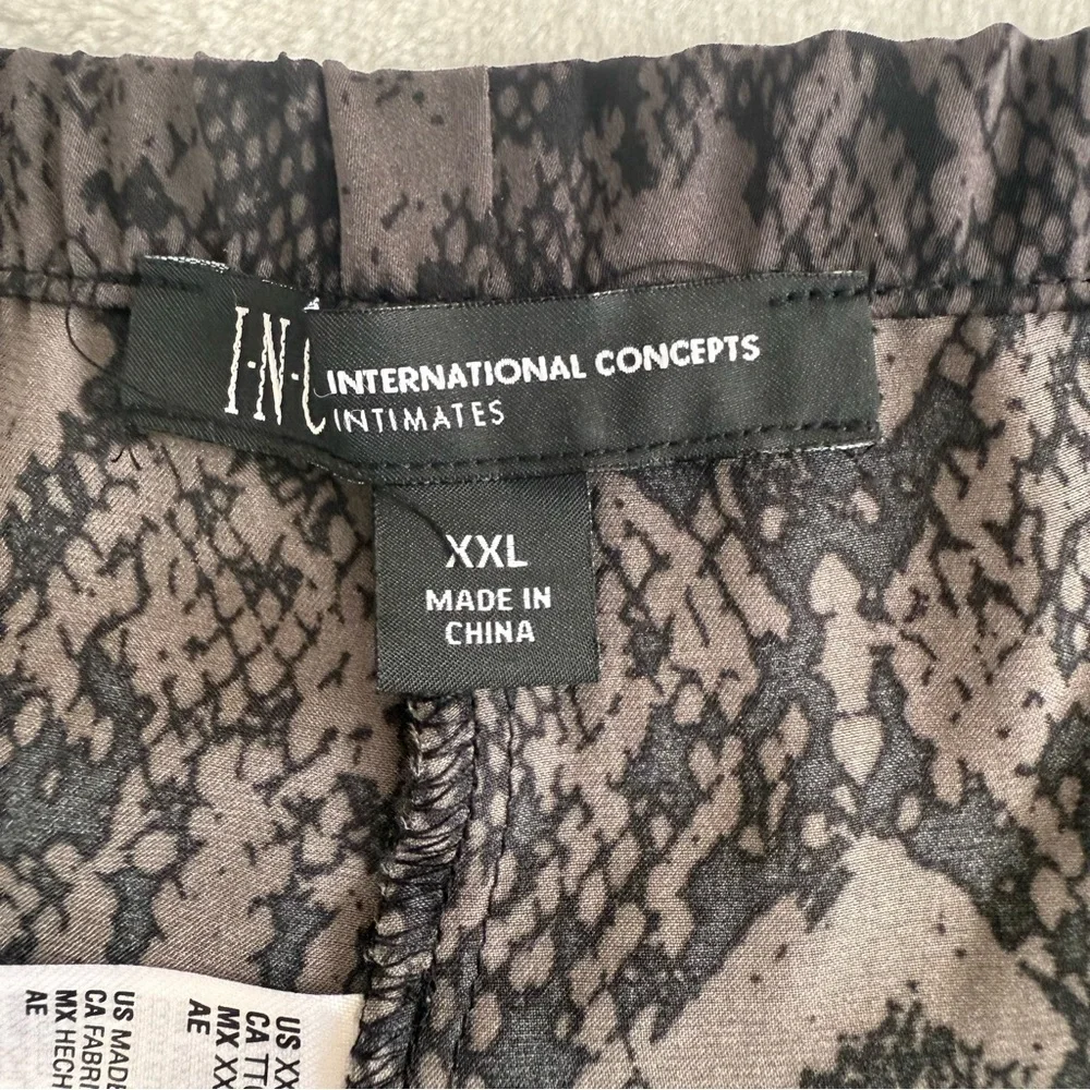 INC International Concepts Plus Size Snake Skin Print Lace Trim Women's Shorts